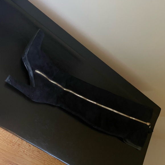 Tall Black Stuart Weitzman Suede boots with gold zipper - Picture 1 of 5